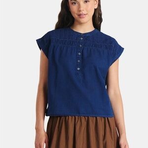 Pintuck blouse with short sleeve EUC